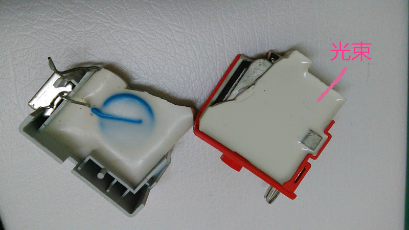 高海波浪涌保護器內(nèi)部照片