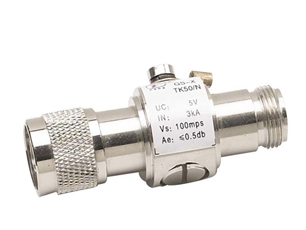 光伏發(fā)電站浪涌保護器