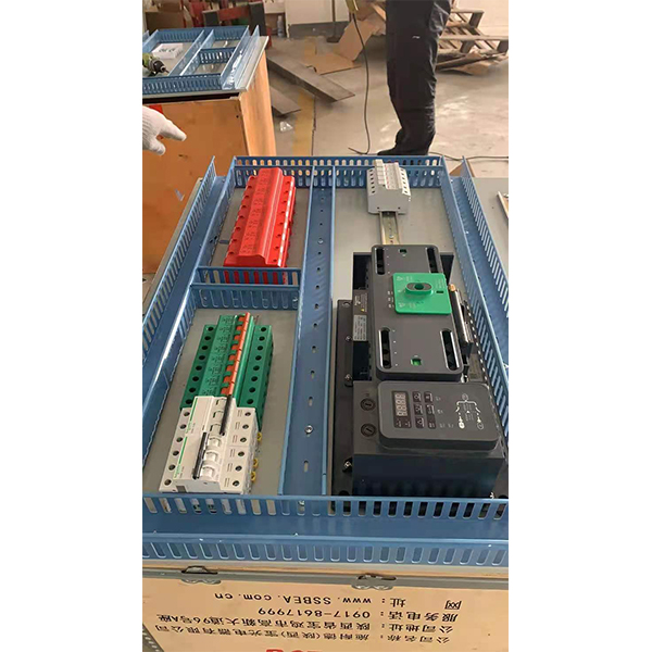 電涌保護(hù) 器