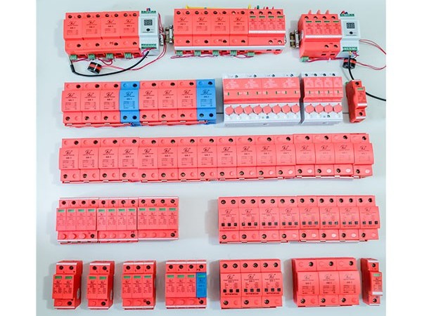 浪涌保護器的Up